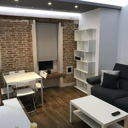 Airva: Apartamento Duque De La Victoria Valladolid Dış mekan fotoğraf